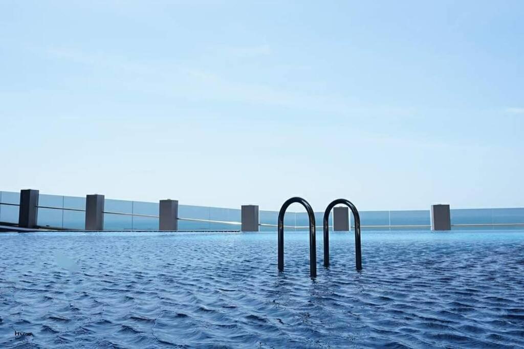 Seaview#Warmth#Netflix#Privatebathtub#Seasideluxurycondo#Imperioresidence Malacca Exterior photo