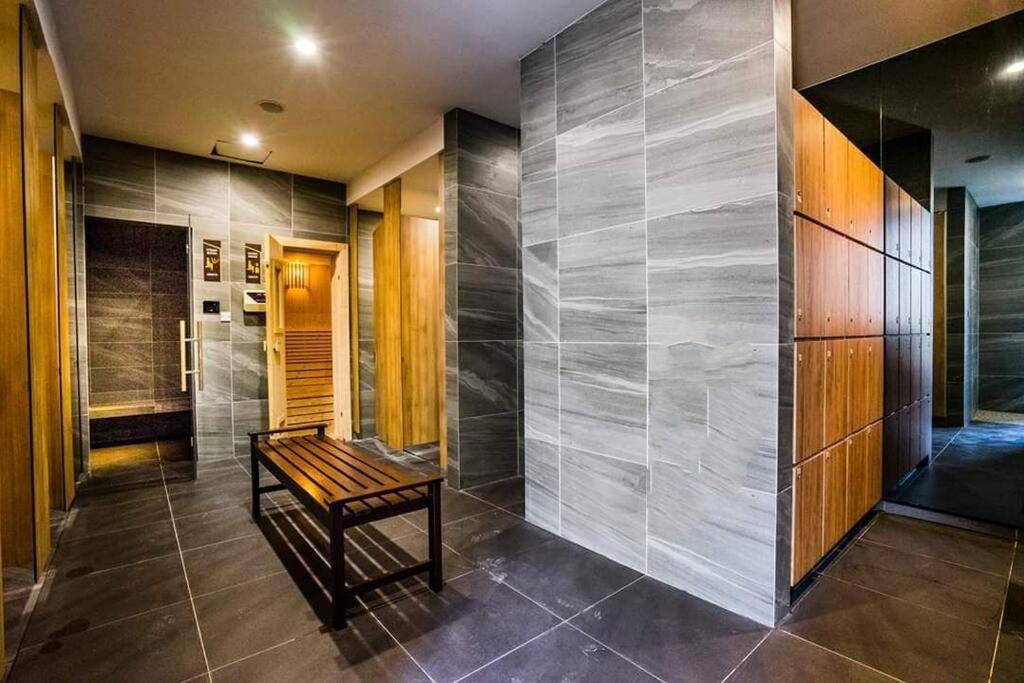 Seaview#Warmth#Netflix#Privatebathtub#Seasideluxurycondo#Imperioresidence Malacca Exterior photo