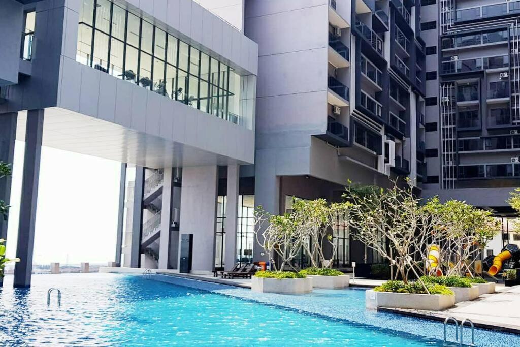 Seaview#Warmth#Netflix#Privatebathtub#Seasideluxurycondo#Imperioresidence Malacca Exterior photo